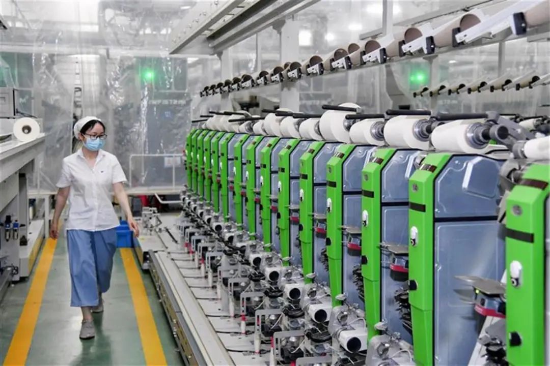 攜手高校和企業,新洲籌集4000余個優質崗位