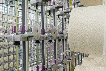 四層棉紗背景下的紡紗加工工藝探析